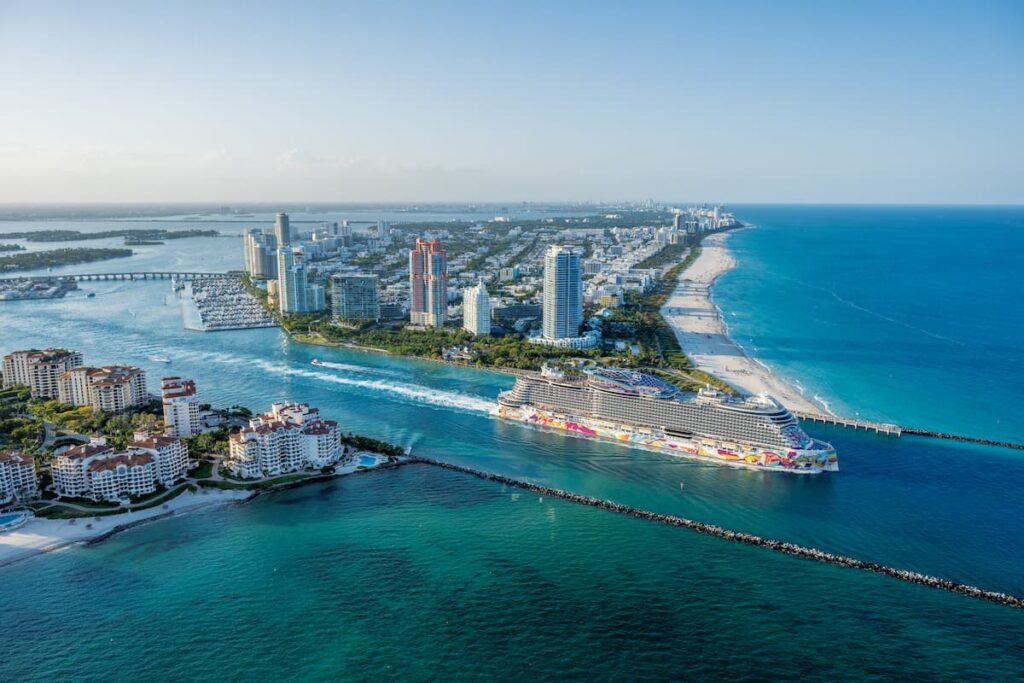 Royal Caribbean ou Norwegian Cruise Line : Quelle compagnie choisir en 2026 ?