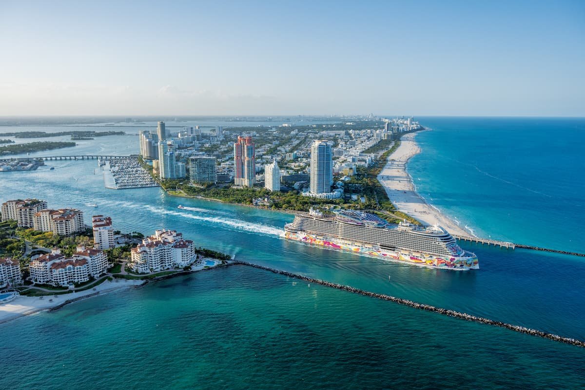 Royal Caribbean ou Norwegian Cruise Line