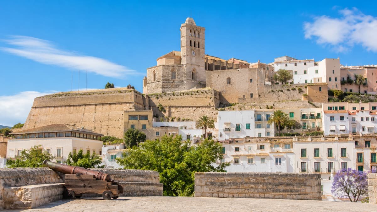 cathédrale d'Ibiza escale croisière