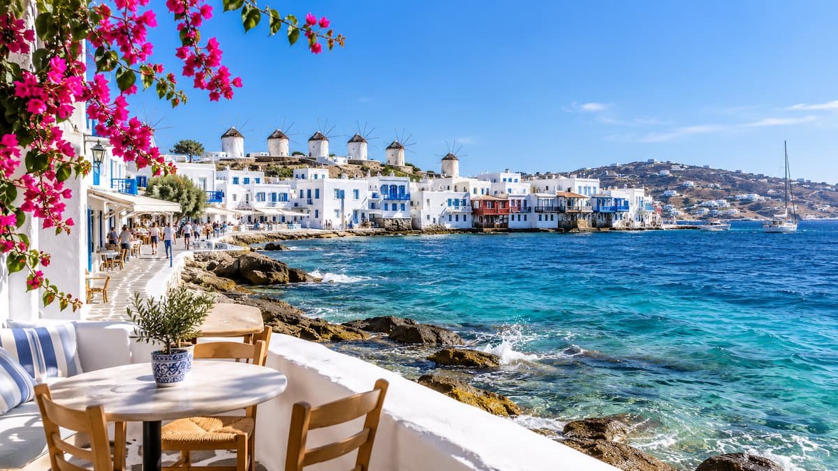 escale à mykonos vue depuis restaurant