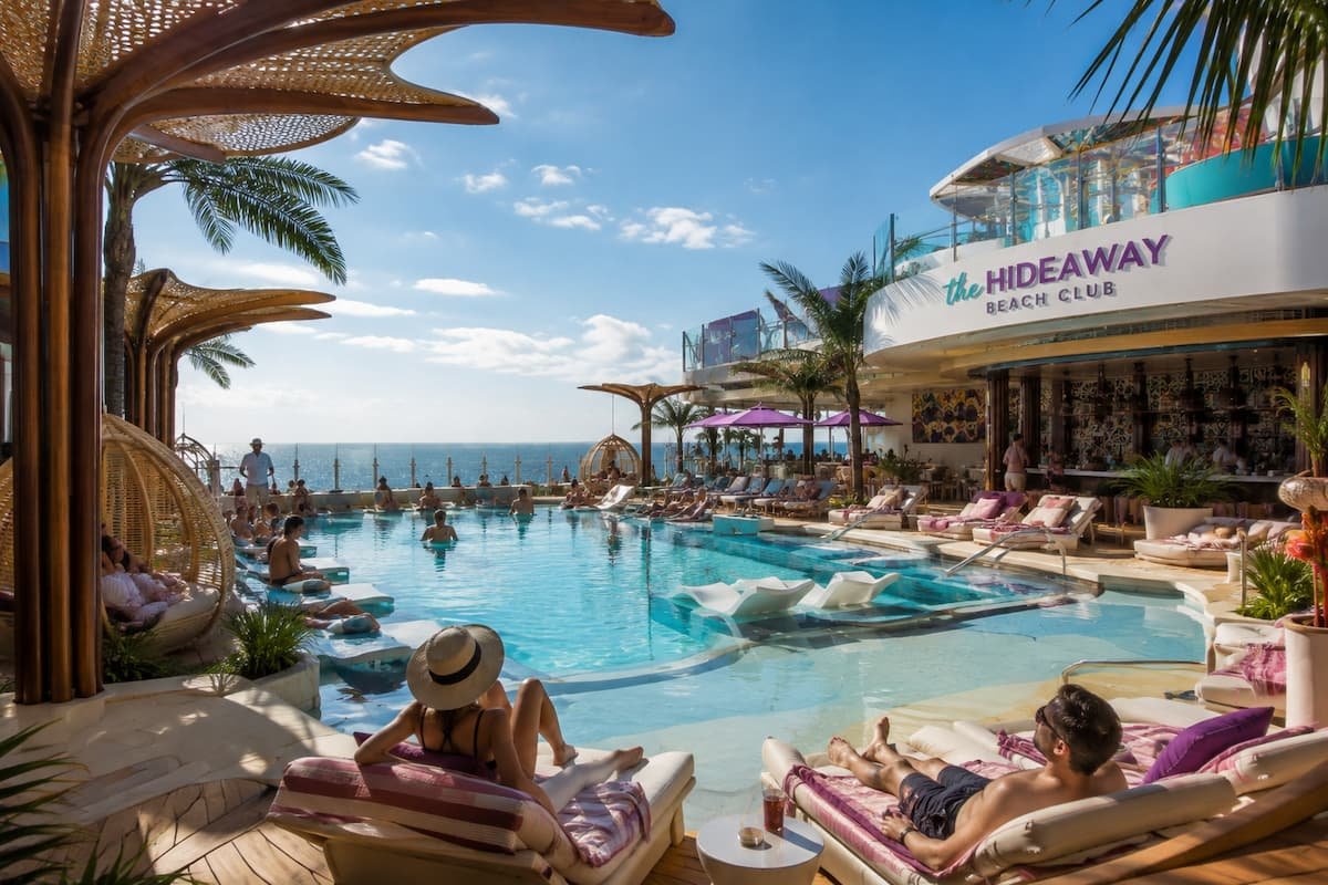 legend of the seas beach club
